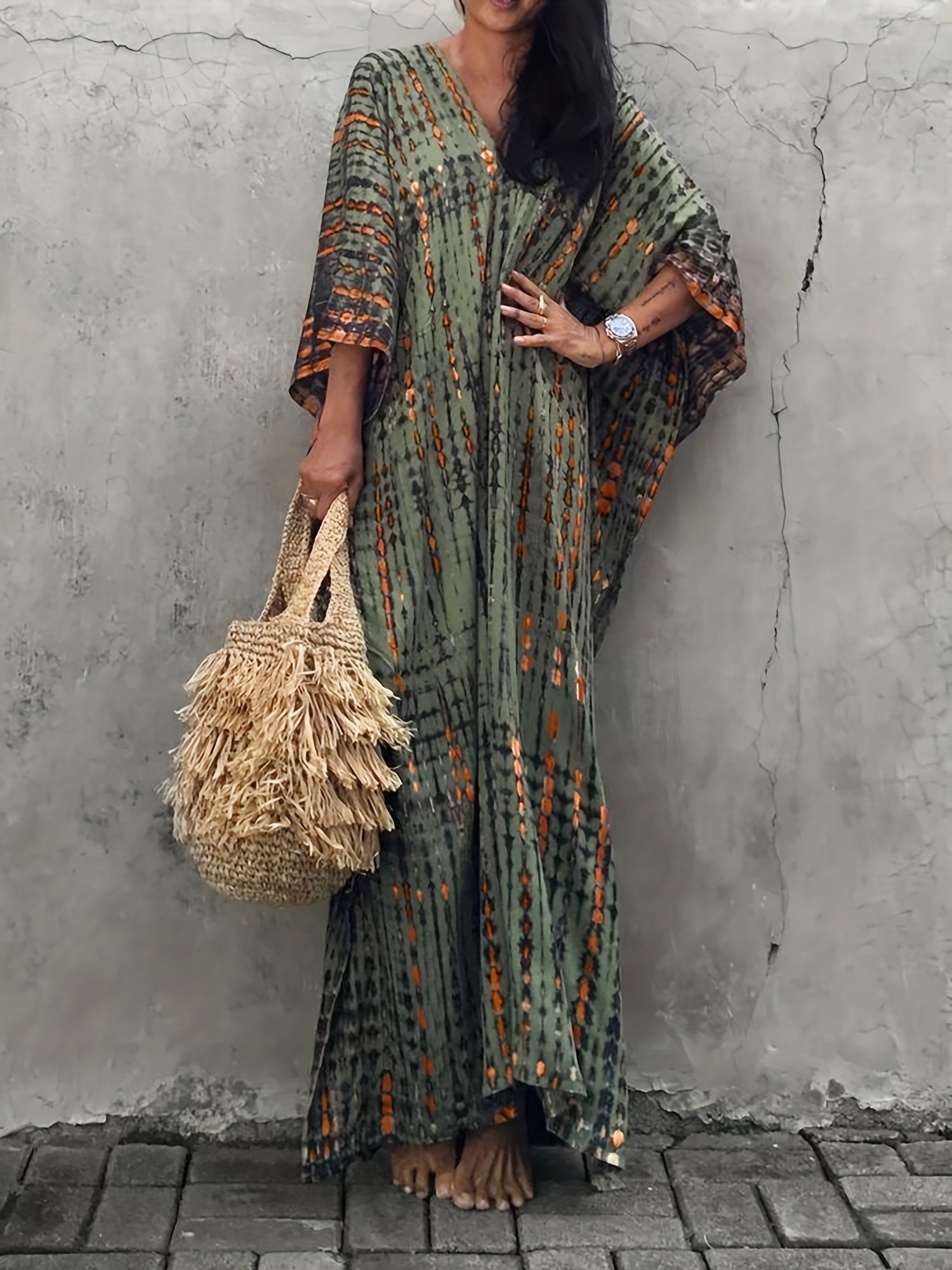 Ayollar uchun kattaroq o'lchamdagi chiziqli turk kaftan kiyi V-shakllı bo'yinli batwing qo'lqopli yengli yengil yozgi kiyinadigan qoplama