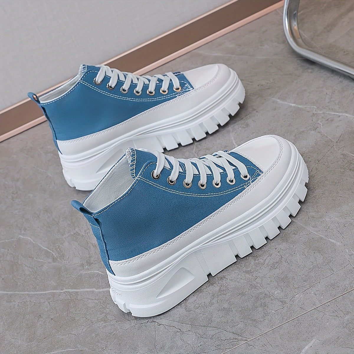 Women's Chunky Platform Lace-Up Sneakers Breathable Mid-Top Casual Shoes