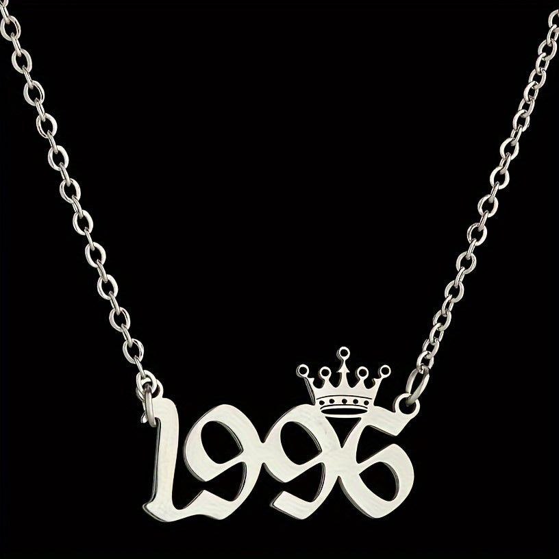 Silliq zanglamas po'latdan yasalgan "50.98m" zanjir, toj detali bilan. U uchun mukammal tug'ilgan kun sovg'asi. Har kuni kiyish va barcha fasllar uchun mos.