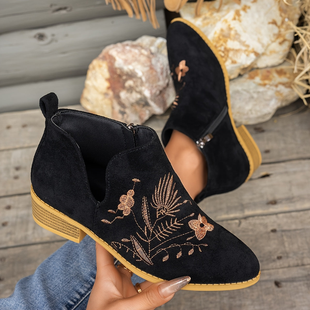 Women's Floral Embroidered Ankle Boots Low Heel Side Zipper Casual Short Boots