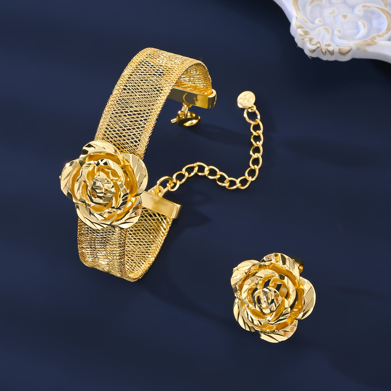 Vintage O'rta Sharq uslubidagi zargarlik to'plami, 18K oltin qoplangan mis taqinak, bilaguzuk, uzuk, quloq taqinchoq, sirg'a