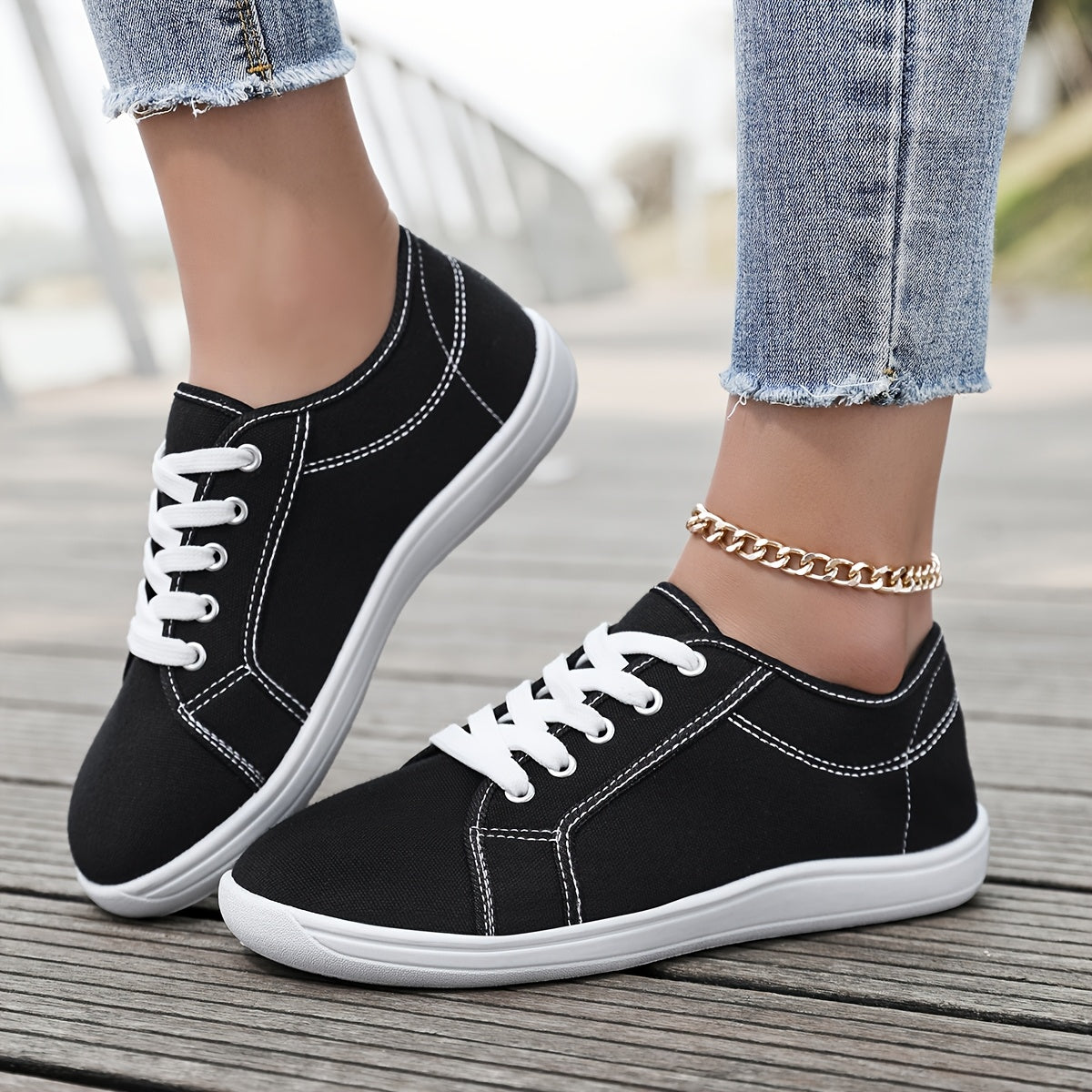 Women's Breathable Canvas Casual Sneakers Wide Width Lace-Up All-Season Black and White