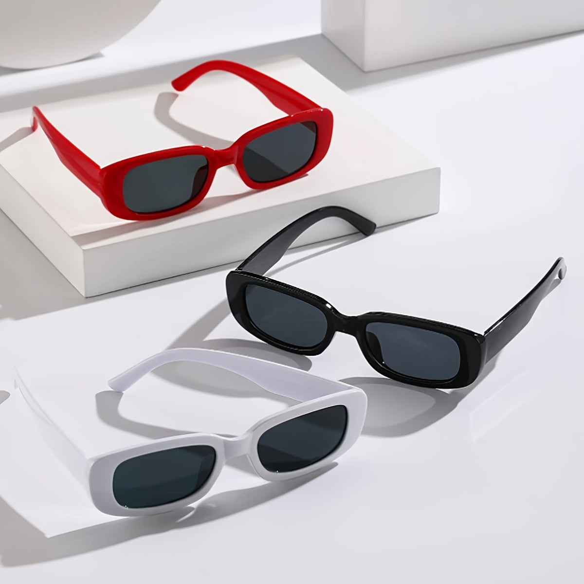 3 ta uniseks to'rtburchak ko'zoynaklar to'plami Qora Oq Qizil Y2K moda aksessuarlari