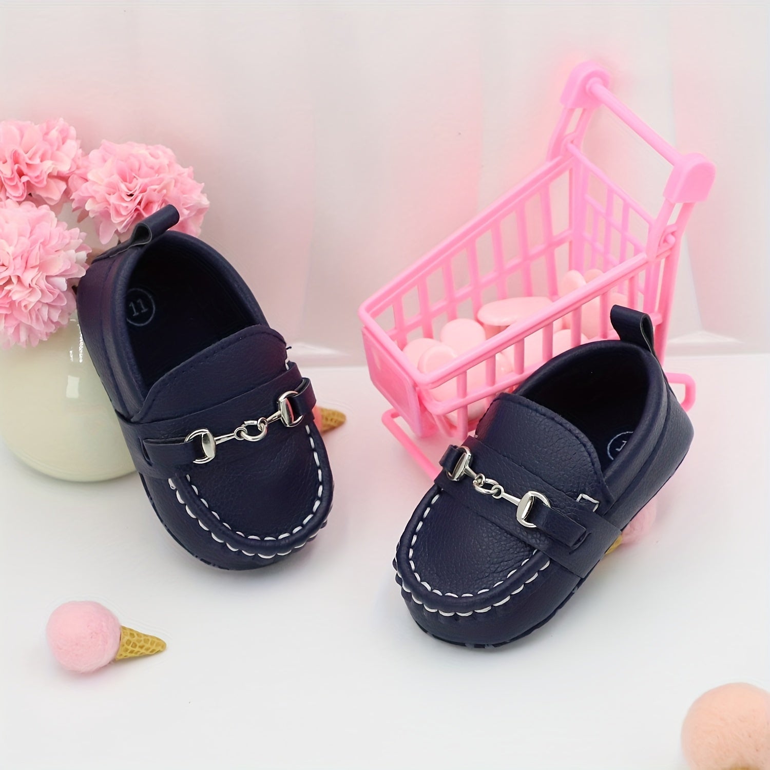 Kichkina bolalar va chaqaloqlar uchun ichki va bayram poyabzali, bir xil rangli PU mato, osongina kiyinadigan, har mavsum uchun qulay