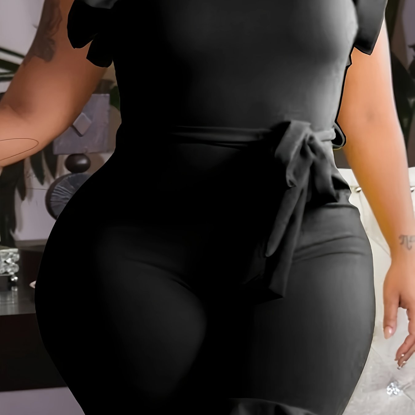 Mono de mujer negro con mangas acampanadas y lazo en la cintura, estilo sólido, para todas las estaciones