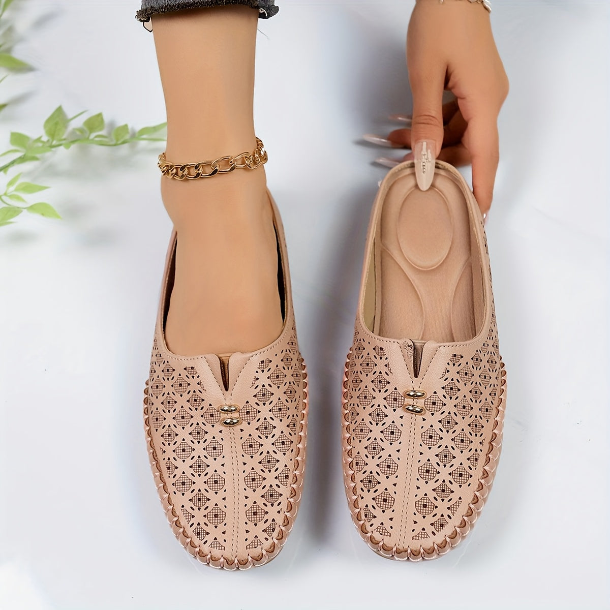 Women’s Summer Mules Lightweight Breathable PU Stylish Flat Shoes