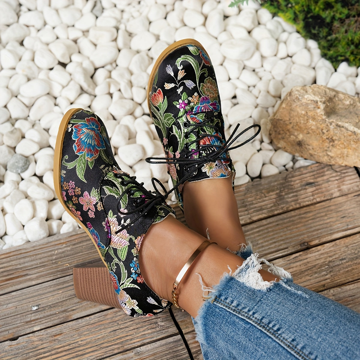 Ayollar uchun retro yuqori poshnali poyabzal charmli partiyalik oyoq kiyim