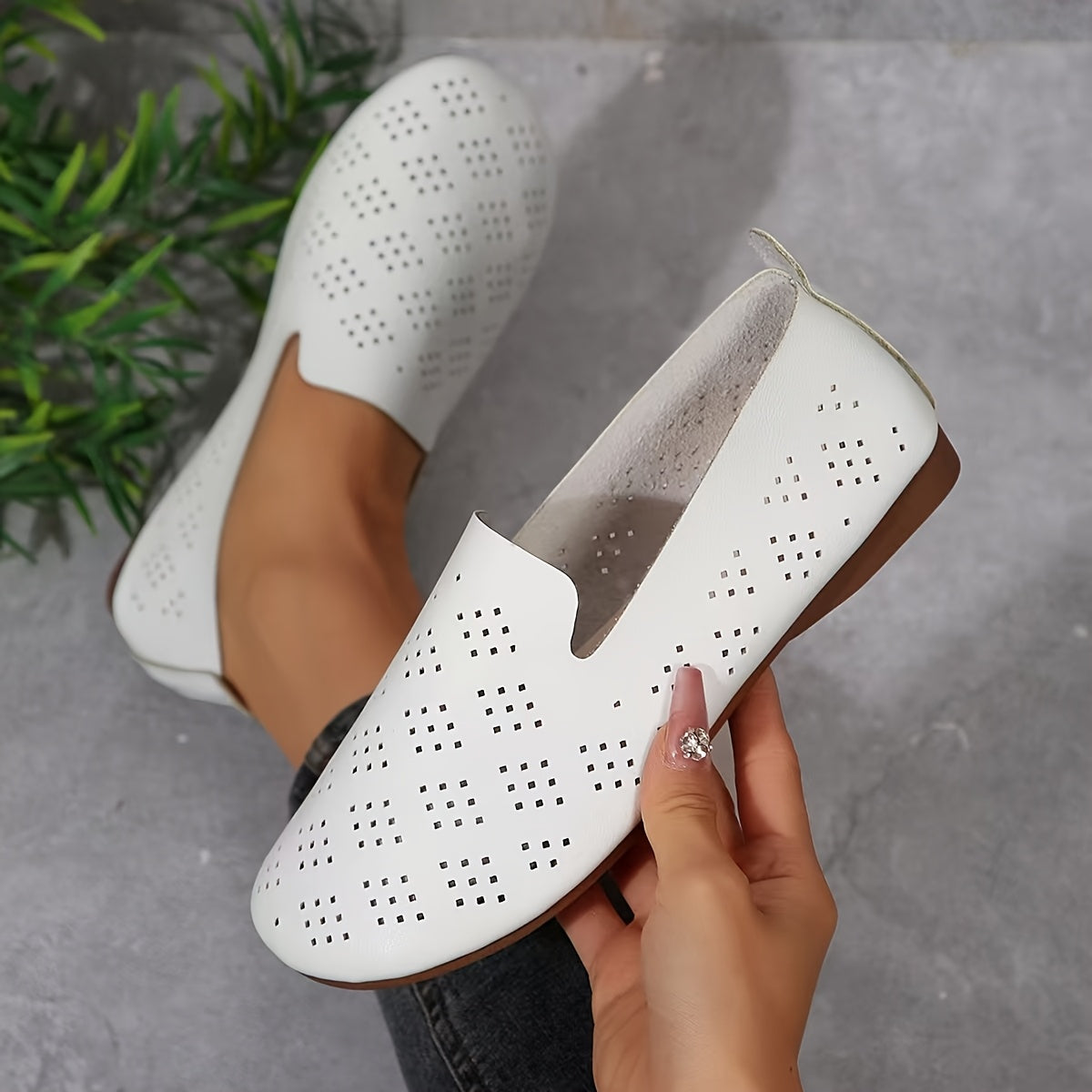 Ladies Flat Shoes Summer Breathable Microfiber Comfort Casual Flats