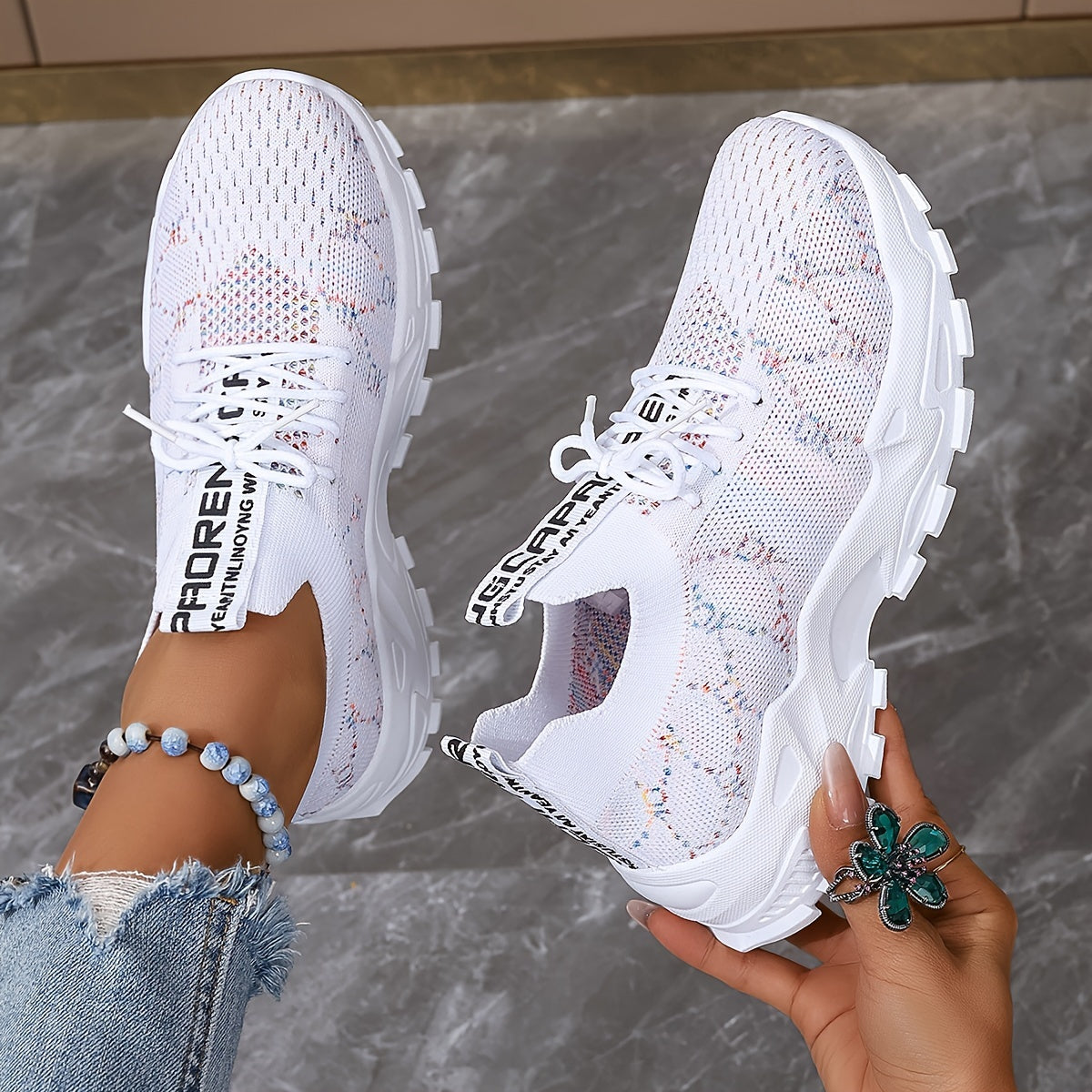 Women's Breathable Knit Running Shoes Lightweight Low-Top Sneakers