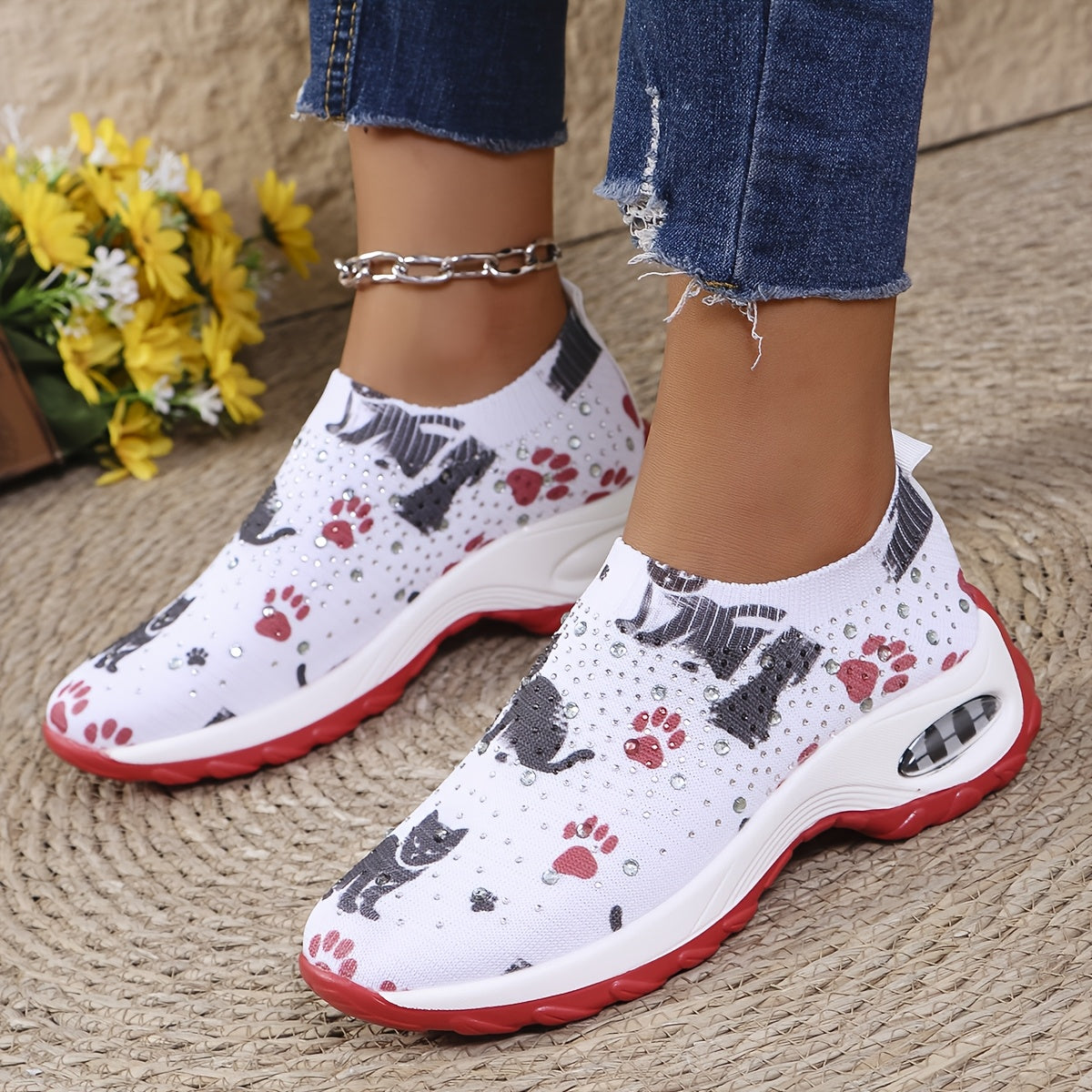 Women Breathable Slip-On Sneakers Versatile Lightweight Running Shoes