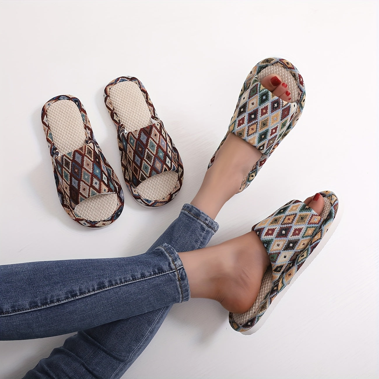 Women's Breathable Summer Slippers Non-Slip Diamond Pattern Home Use