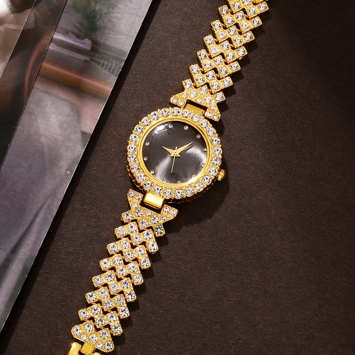 Women's Watch and Jewelry Set Retro Faux Leather Strap Crystal Accents Zinc Alloy Case