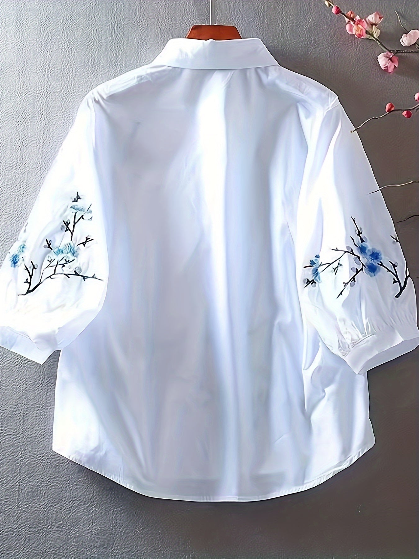 Camisa de mujer blanca con bordado floral de poliéster tejido para vacaciones primavera verano otoño