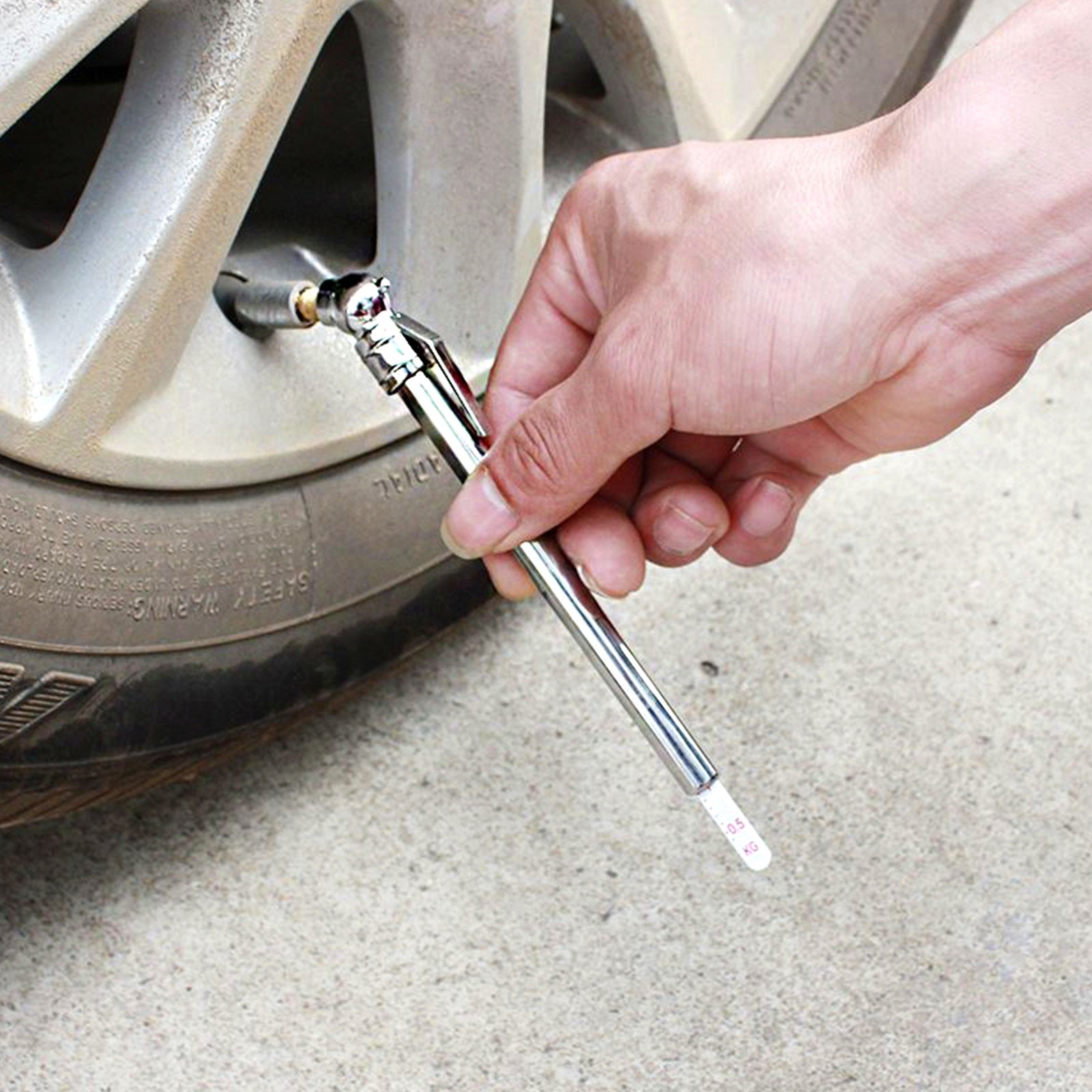 Portable Car Tire Pressure Gauge Silver Tire Pressure Measuring Tool