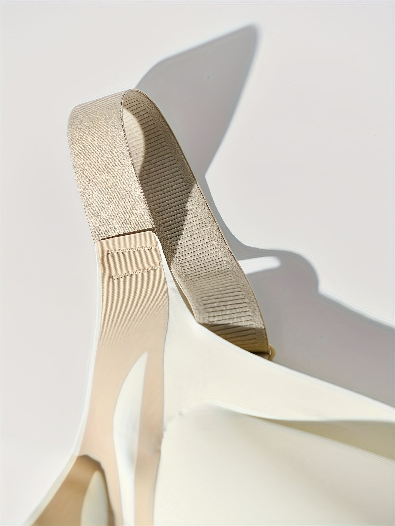 Women Seamless Lift Correction Sports Bras V-Neck High Support Non-Padded