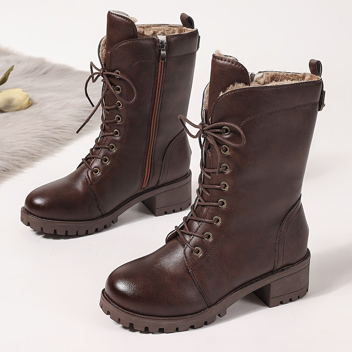 Женские кожаные сапоги до середины икры с молнией, стильные и удобные