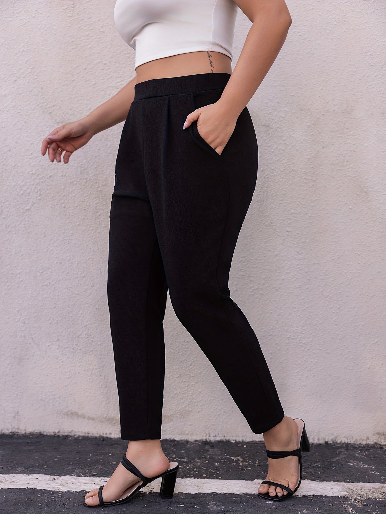 Plus Size Cotton Pleated Tapered High Waist Pants for Women