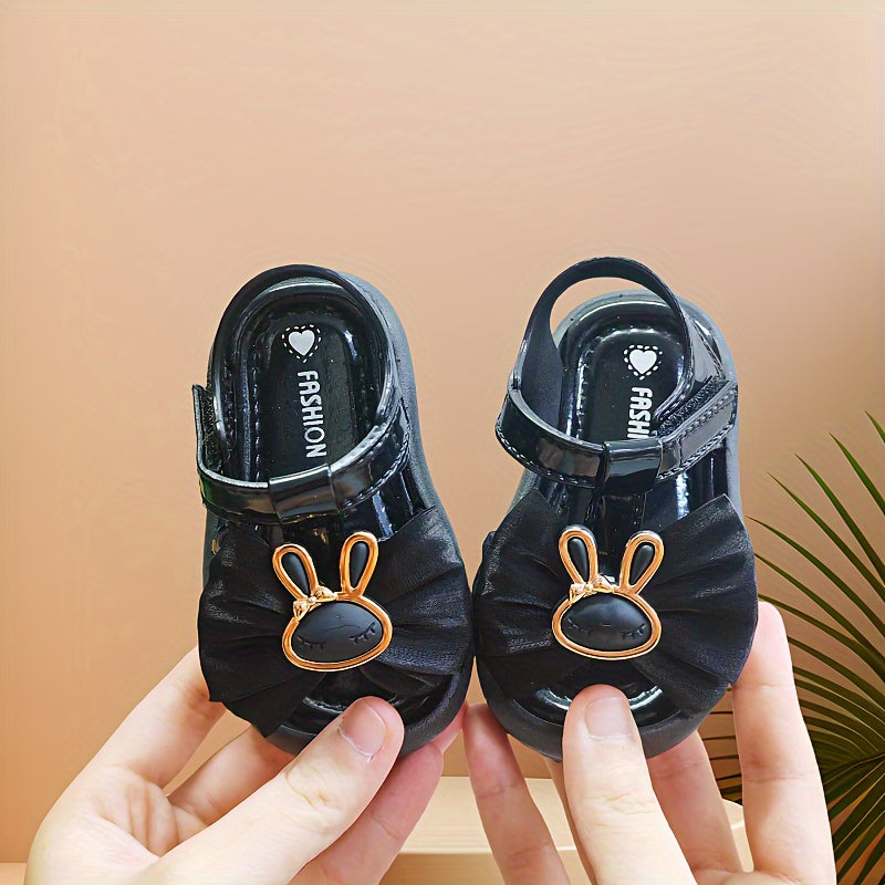 Детские сандалии для девочек с закрытым носком, легкие, мягкая подошва, противоударный дизайн с кроликом для обучения ходьбе
