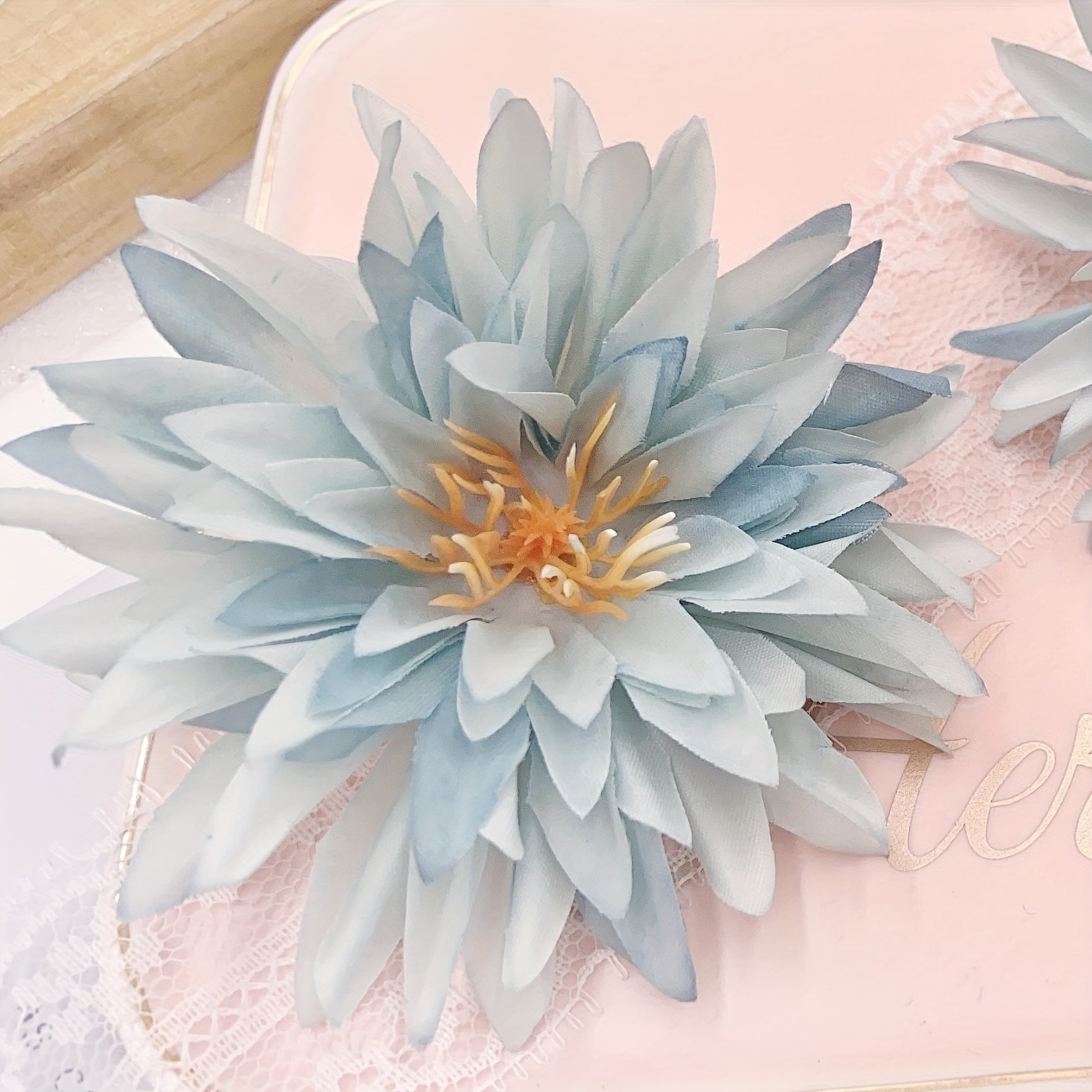 Artificial Flowers Crab Claw Chrysanthemum Simulation Flowers 7.5cm for DIY Crafts Weddings and Decorations