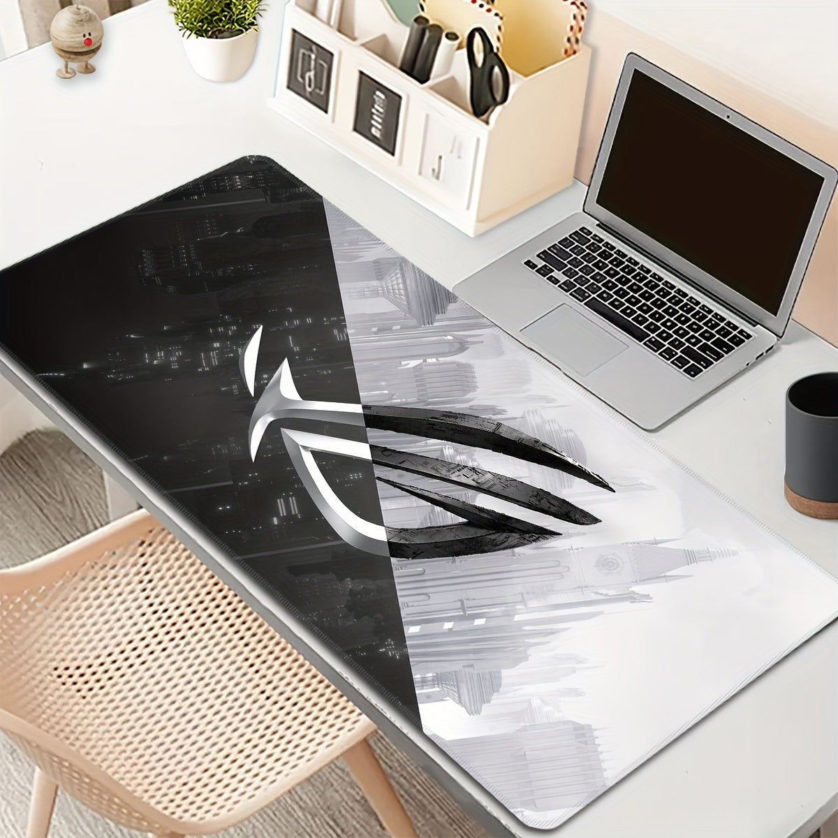 Large Gaming Mouse Pad with Non-Slip Rubber Edges and Washable Surface