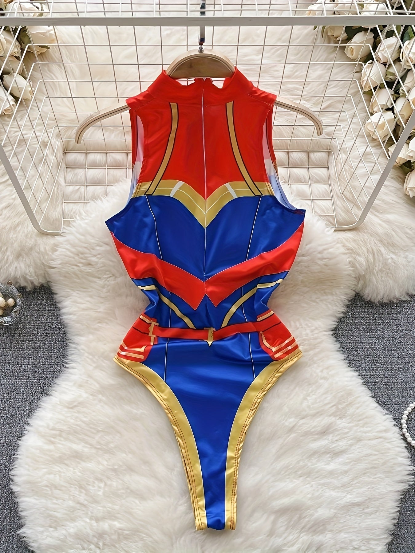 Сексуальный безрукавный костюм для косплея с озорными анимационными персонажами