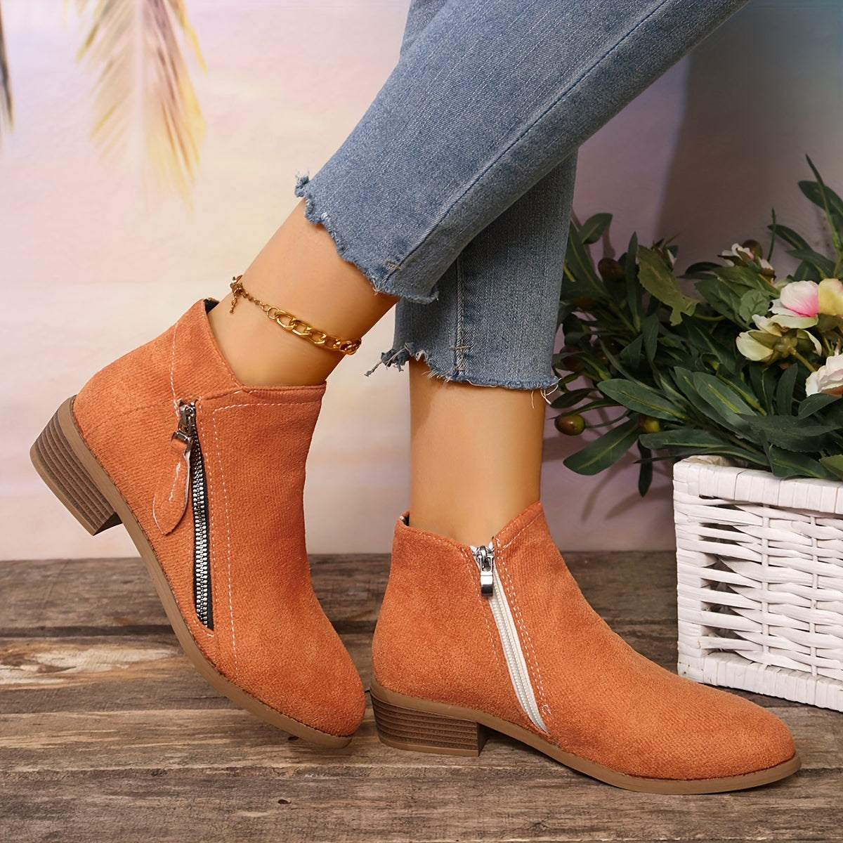 Women's Leather Ankle Boots with Chunky Heel and Double Zipper