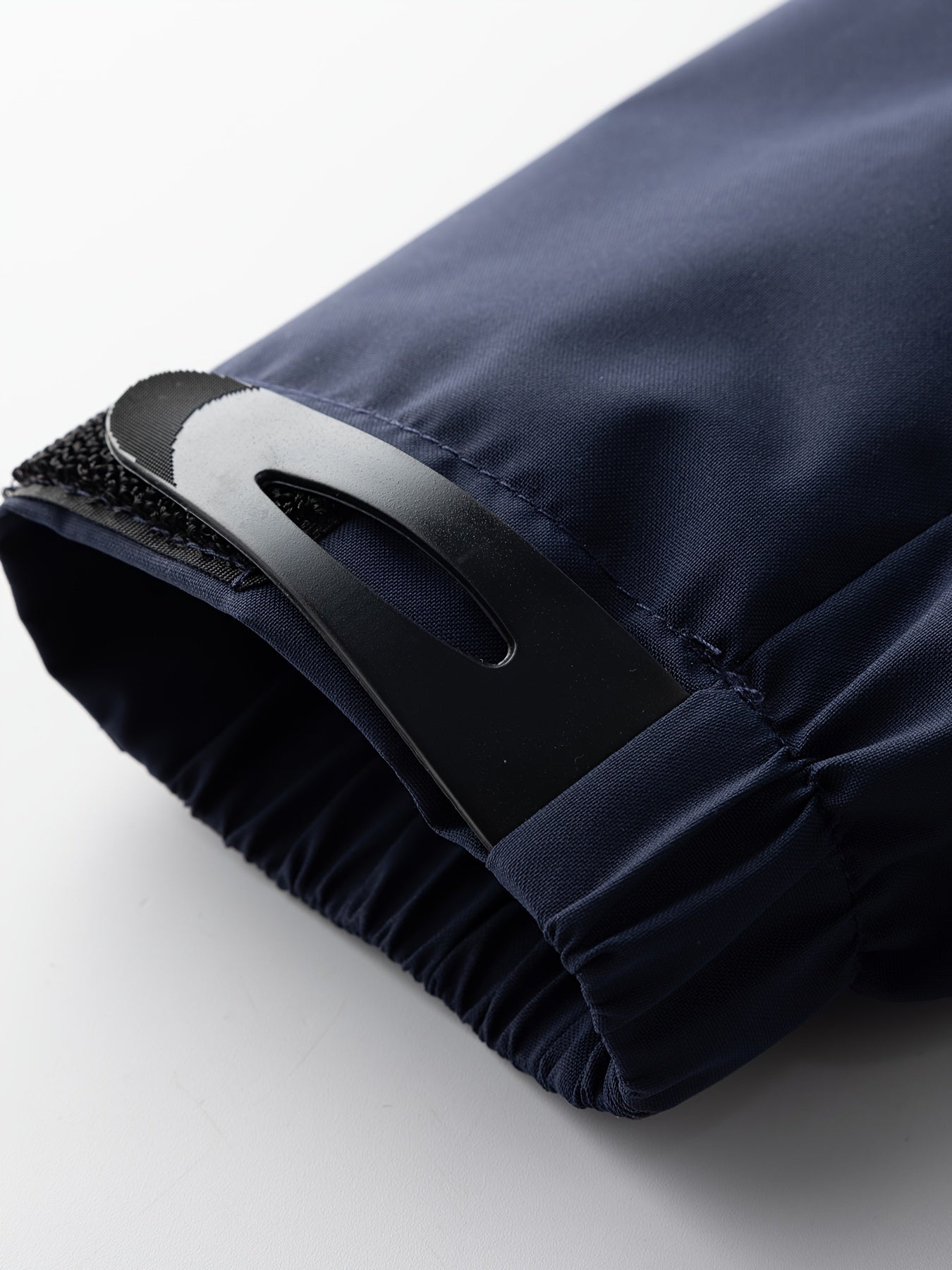 Men's Windproof Hooded Softshell Jacket for Hiking Camping with Multiple Pockets