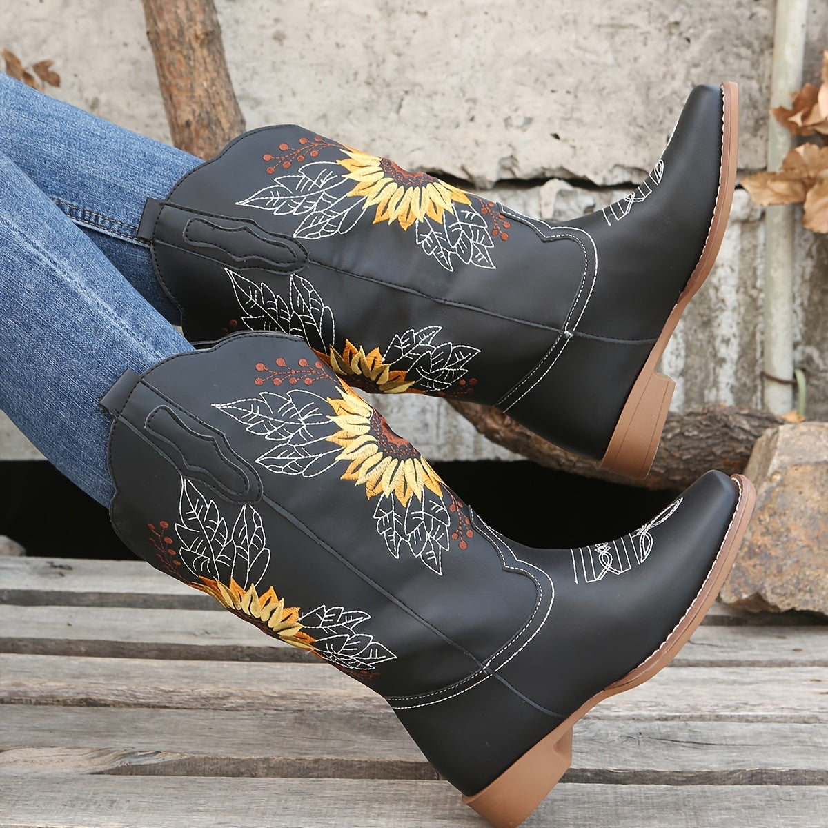 Women's Faux Leather Embroidered Mid Calf Western Boots