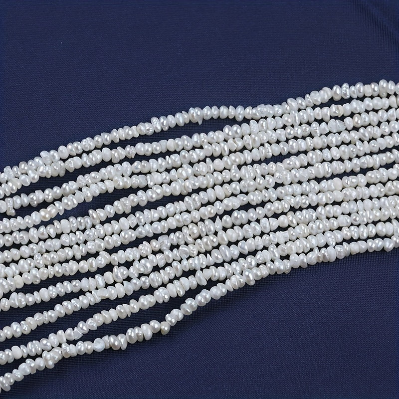 Qo'l mehnati bilan tayyorlangan zargarlik aksessuarlar, 18 sm uzunlikdagi tabiiy shirin suv marvaridlaridan iborat bo'lib, marvarid o'lchamlari 2-3 mm oralig'ida.