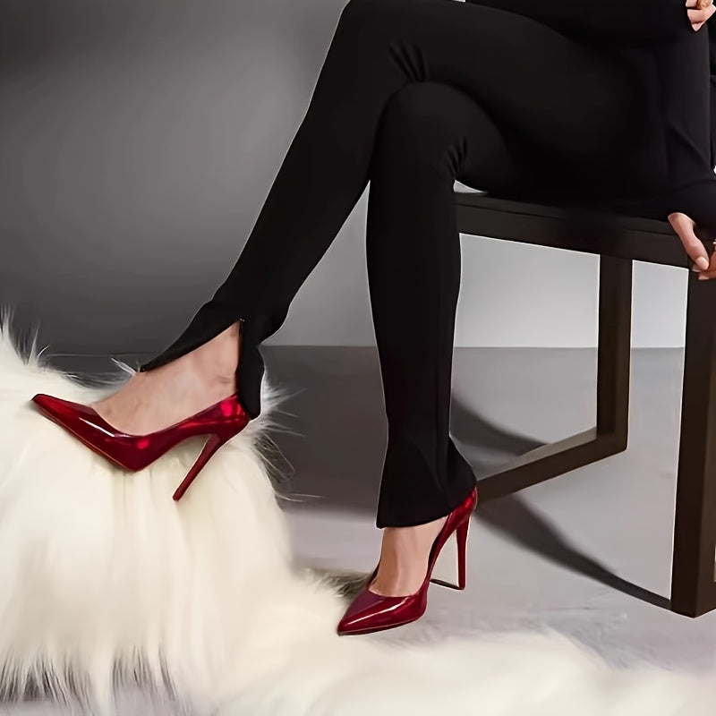 Ayollar yozgi yuqori poshnali poyabzal, burunli, kengaygan poshnali, bir rangli