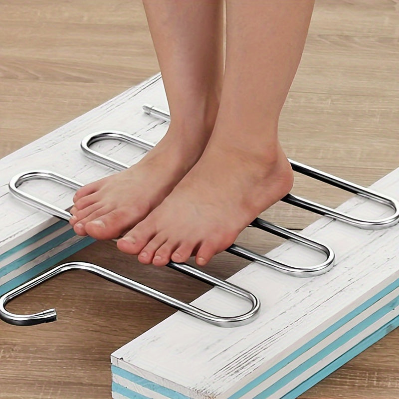 Juego de tres perchas de metal multicapa para secar y organizar el armario