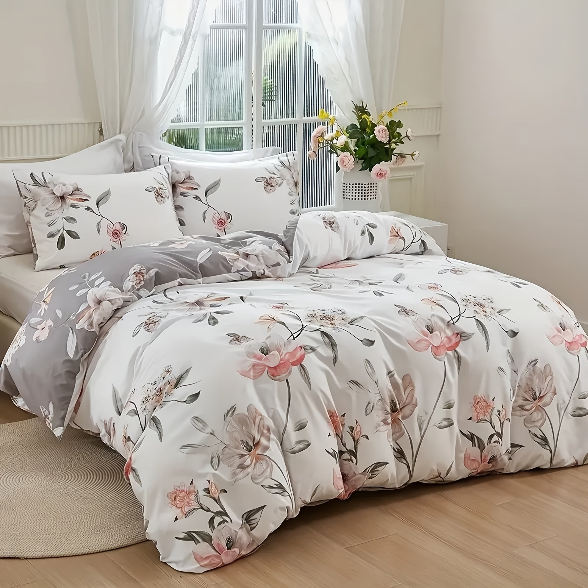 Two-Color Flower Pattern Bedding Set for Bedroom and Guest Room with Soft Polyester Fabric
