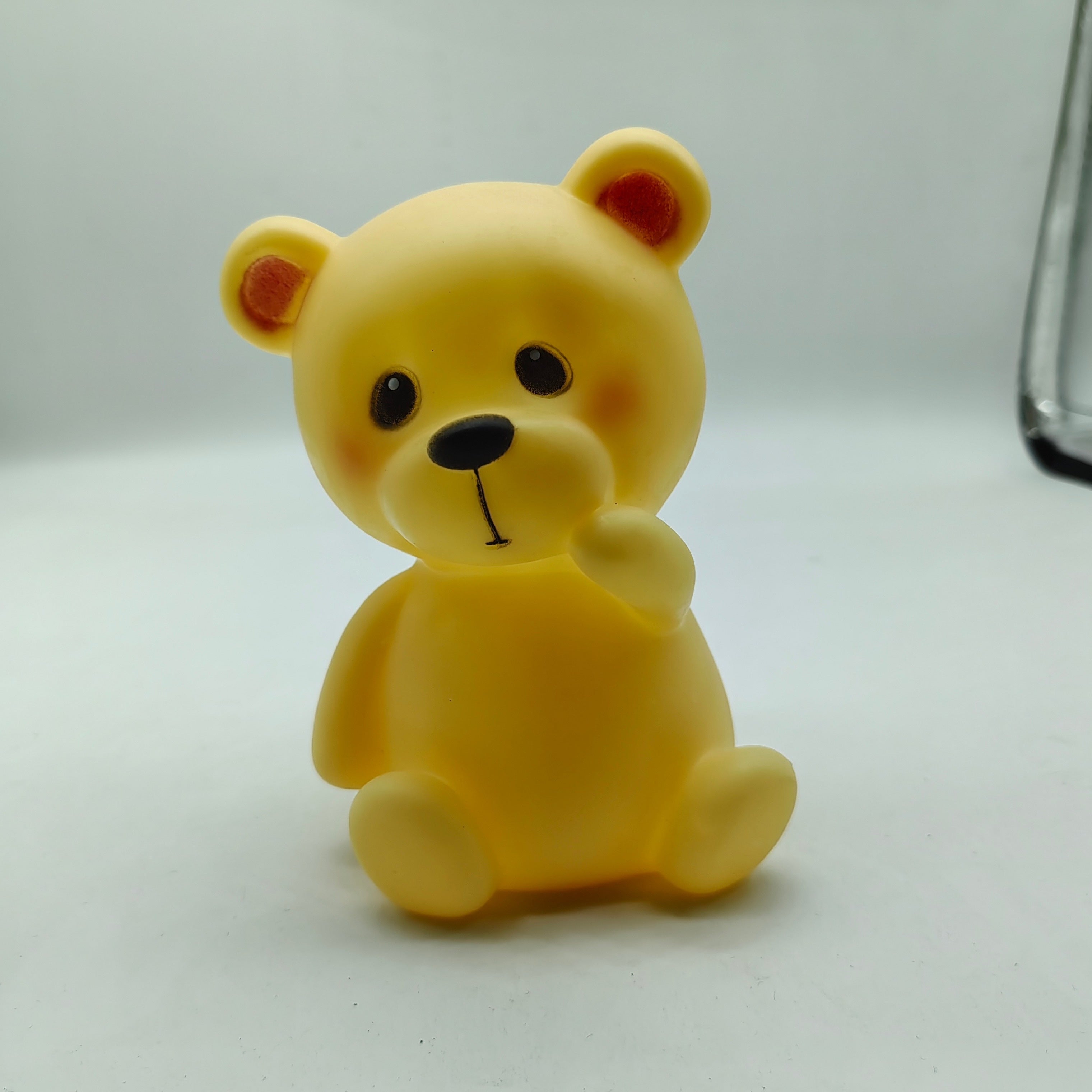 Luz nocturna de oso adorable para decorar la habitación de las niñas, lámpara de escritorio con batería