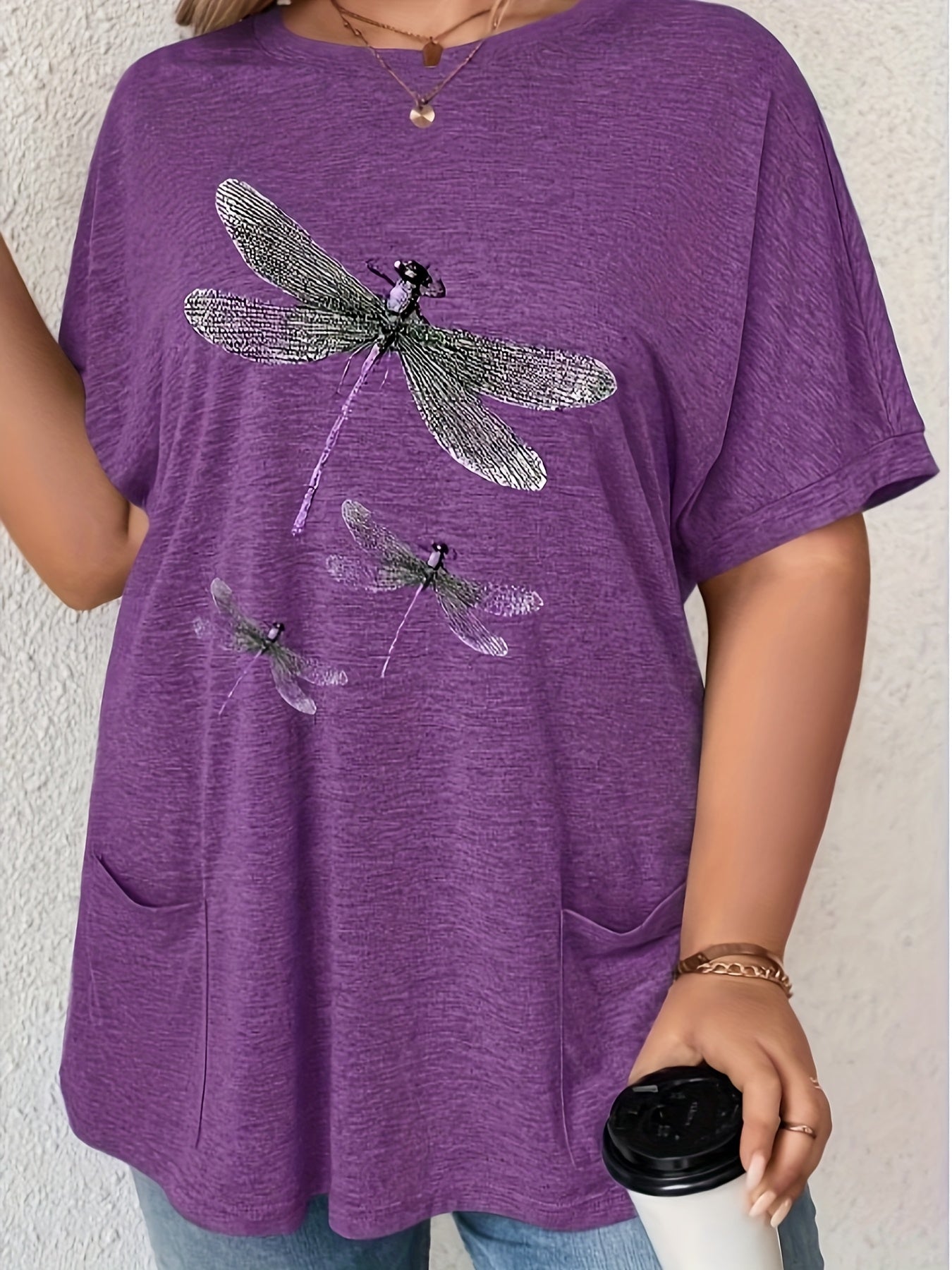Plus Size Women's T-Shirt with Dragonfly Print Crew Neck Short Sleeves Pockets Polyester Blend
