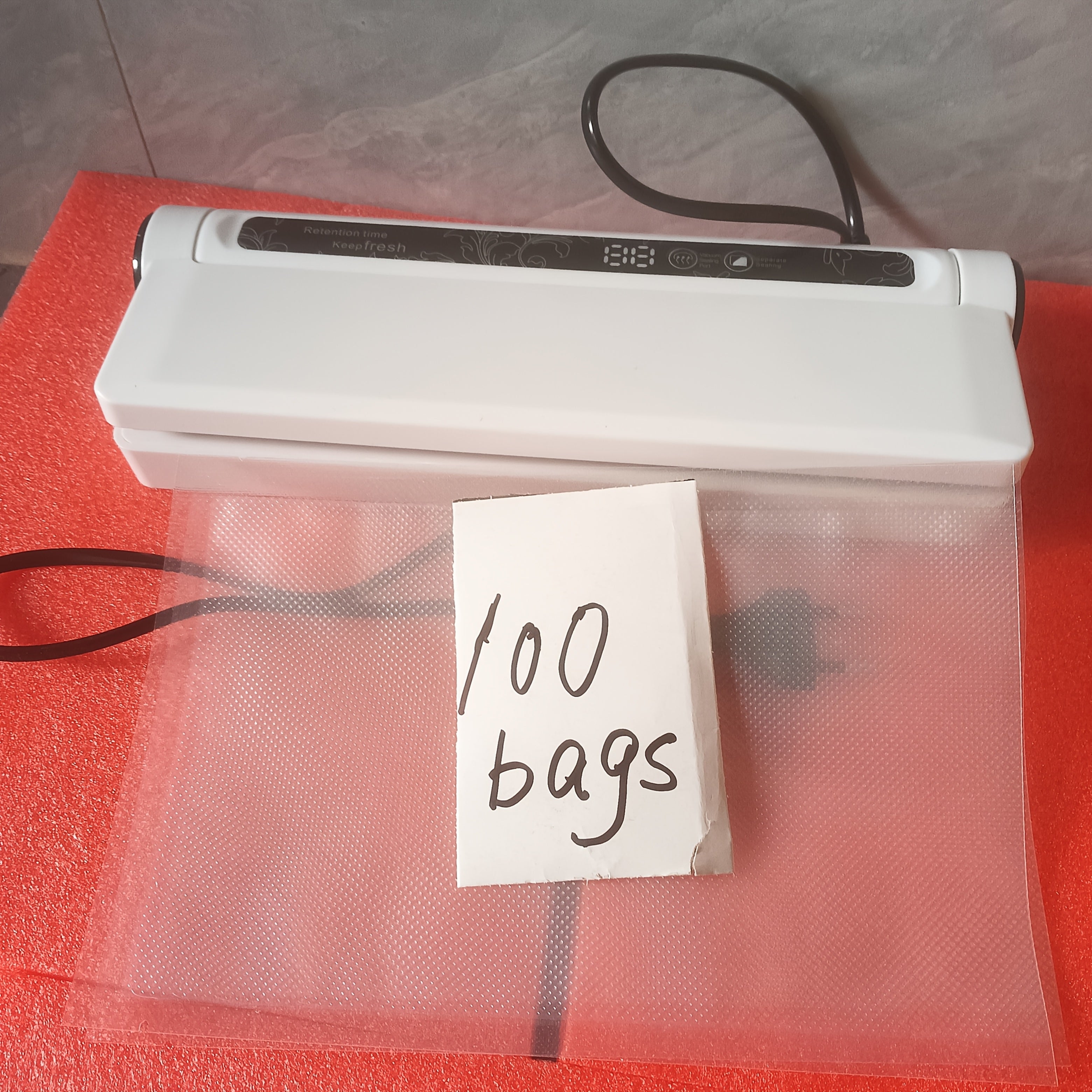 Компактный вакуумный упаковщик с европейской вилкой, белый ABS, увеличивает свежесть продуктов с помощью многоразовых вакуумных пакетов