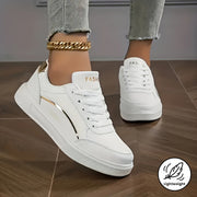 Ayollar uchun nafas oladigan slip-on sport poyabzali, engil oq rangli kundalik yurish poyabzali