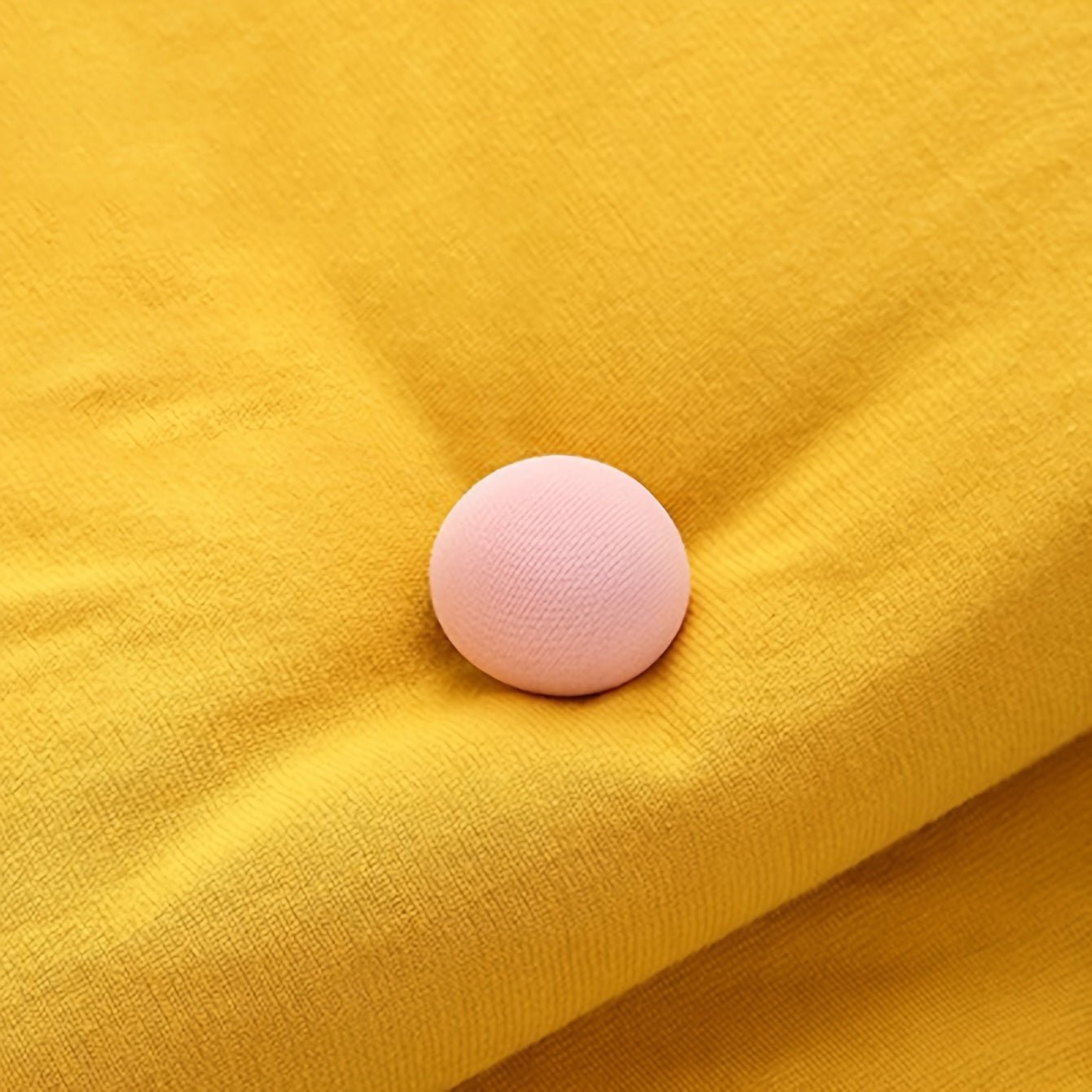 Set of 6 Non-Slip Quilt Clips for Comforters and Quilts in Assorted Colors