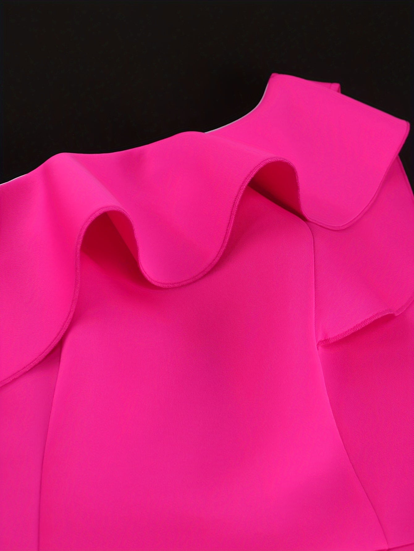 Women's Ruffled Bodycon One-Shoulder Midi Party Dress with Asymmetrical Hem