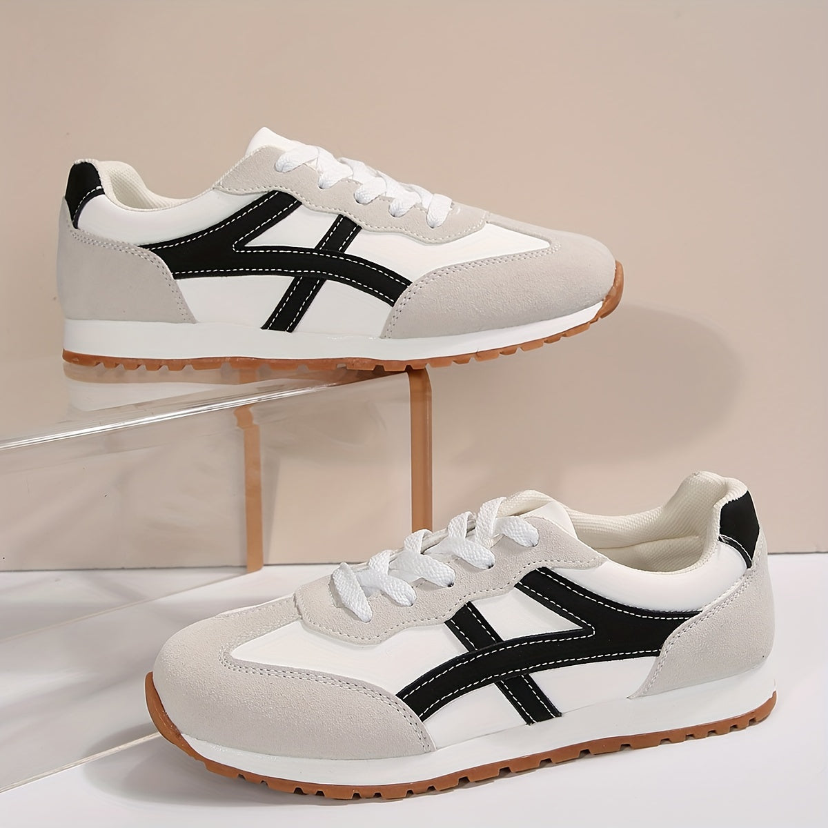 Women's Casual Sneakers Breathable Non-Slip Lace-Up Shoes