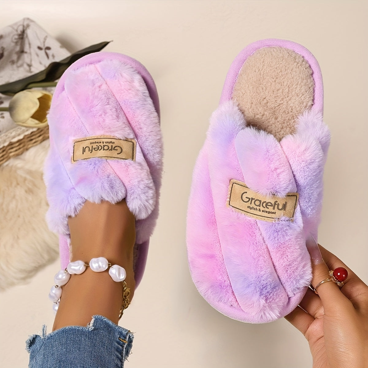 Unisex Checkered Plush Slippers Non-Slip EVA Sole All-Season Home Shoes