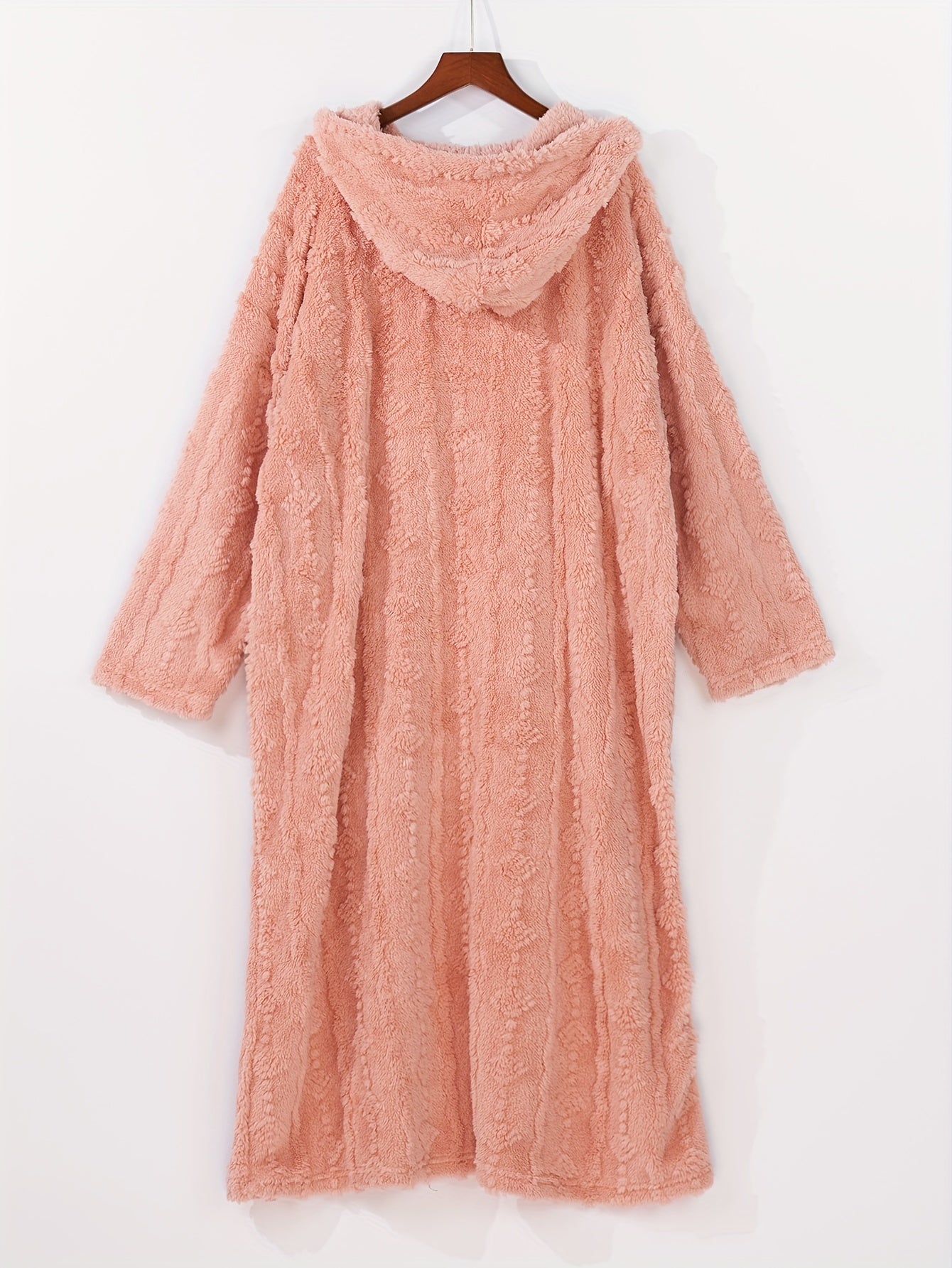 Женский халат с капюшоном и флисовой подкладкой для полных женщин с карманами