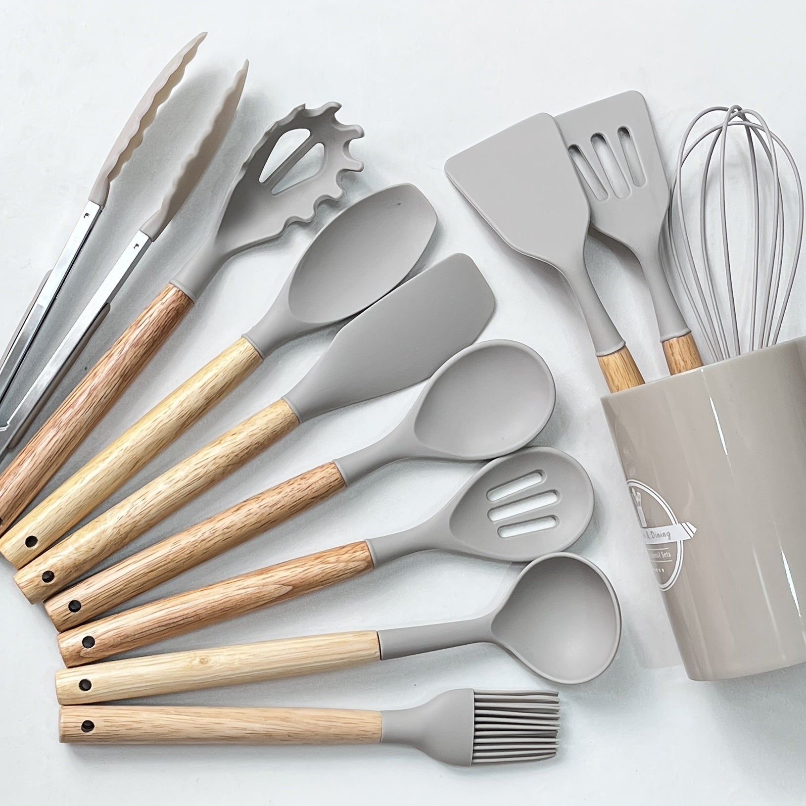 Набор из 12 антипригарных кухонных принадлежностей с подставкой - включает в себя лопатку с деревянной ручкой, щипцы, шпатель и многое другое - идеально подходит для домашних кухонь