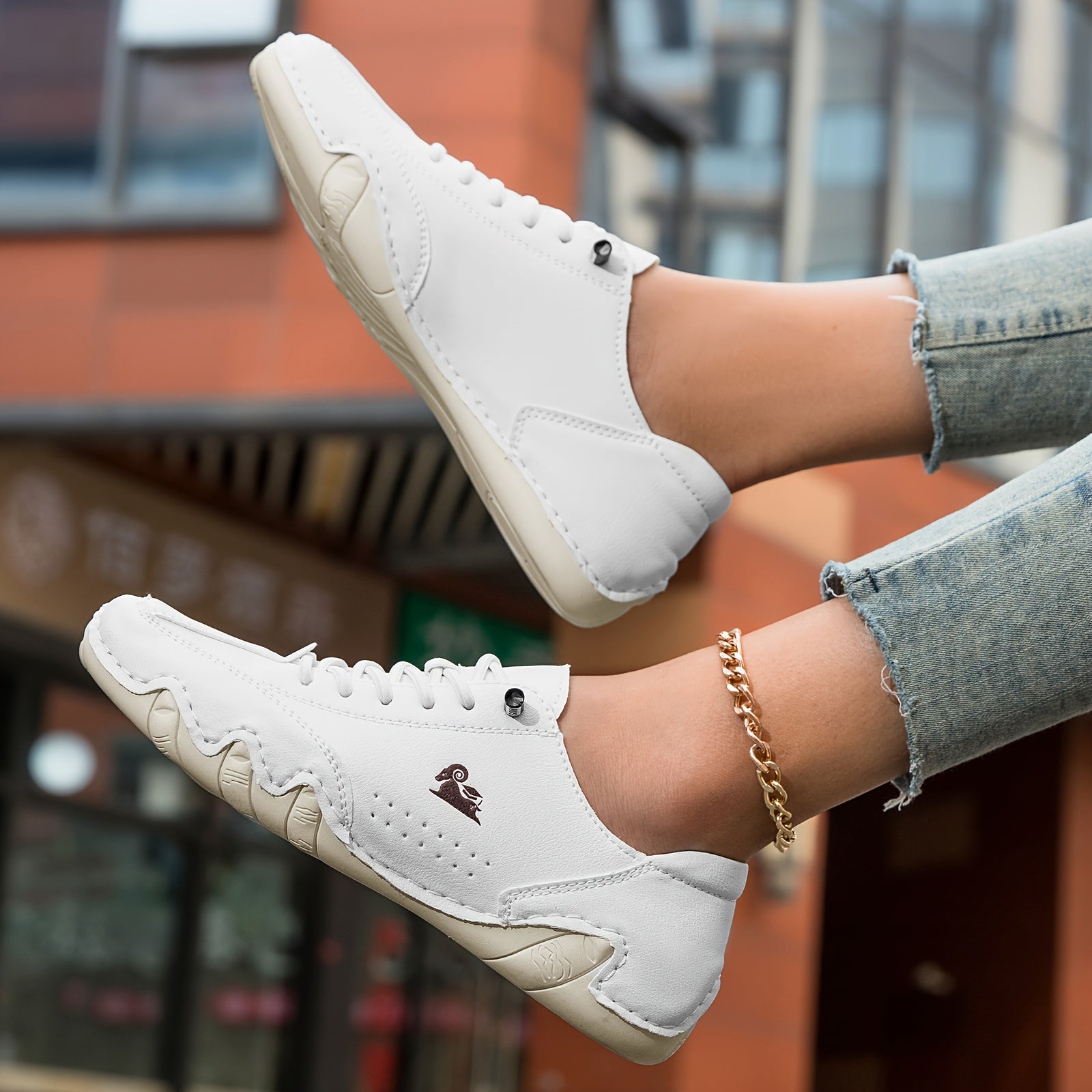 Women's Lightweight Breathable Canvas Sneakers for Walking and Outdoor Activities