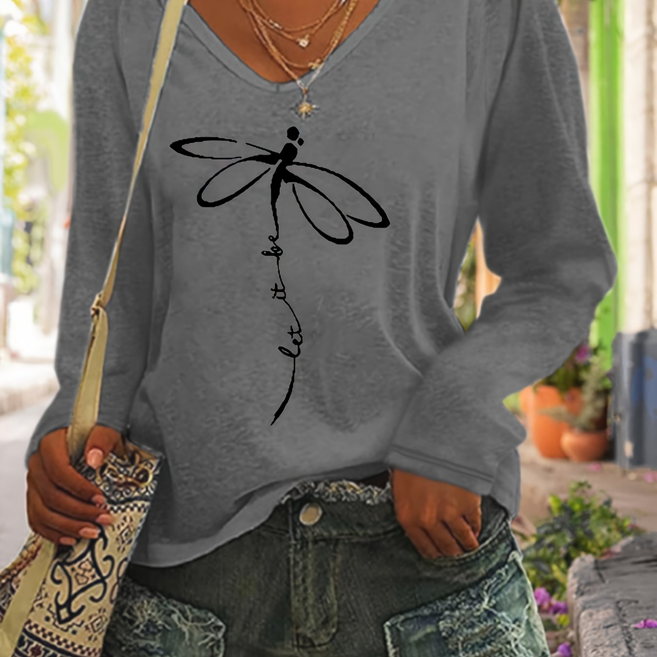 Plus Size Women’s Dragonfly Print V-Neck Long Sleeve T-Shirt for Spring Fall