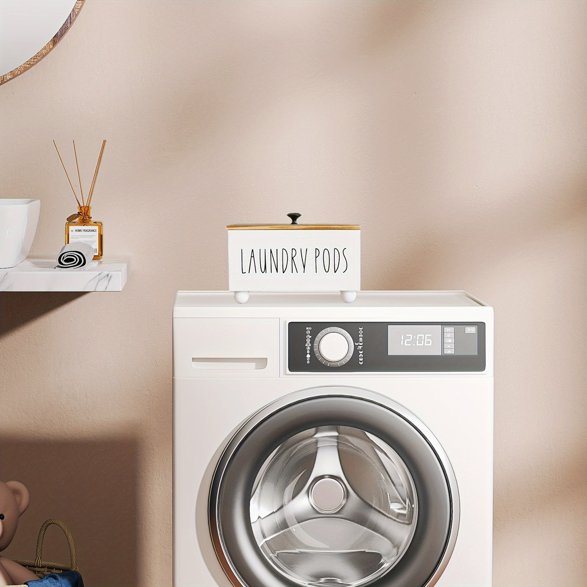 Contenedor de almacenamiento de ropa de madera con tapa y cuentas para organizar ropa y suavizante