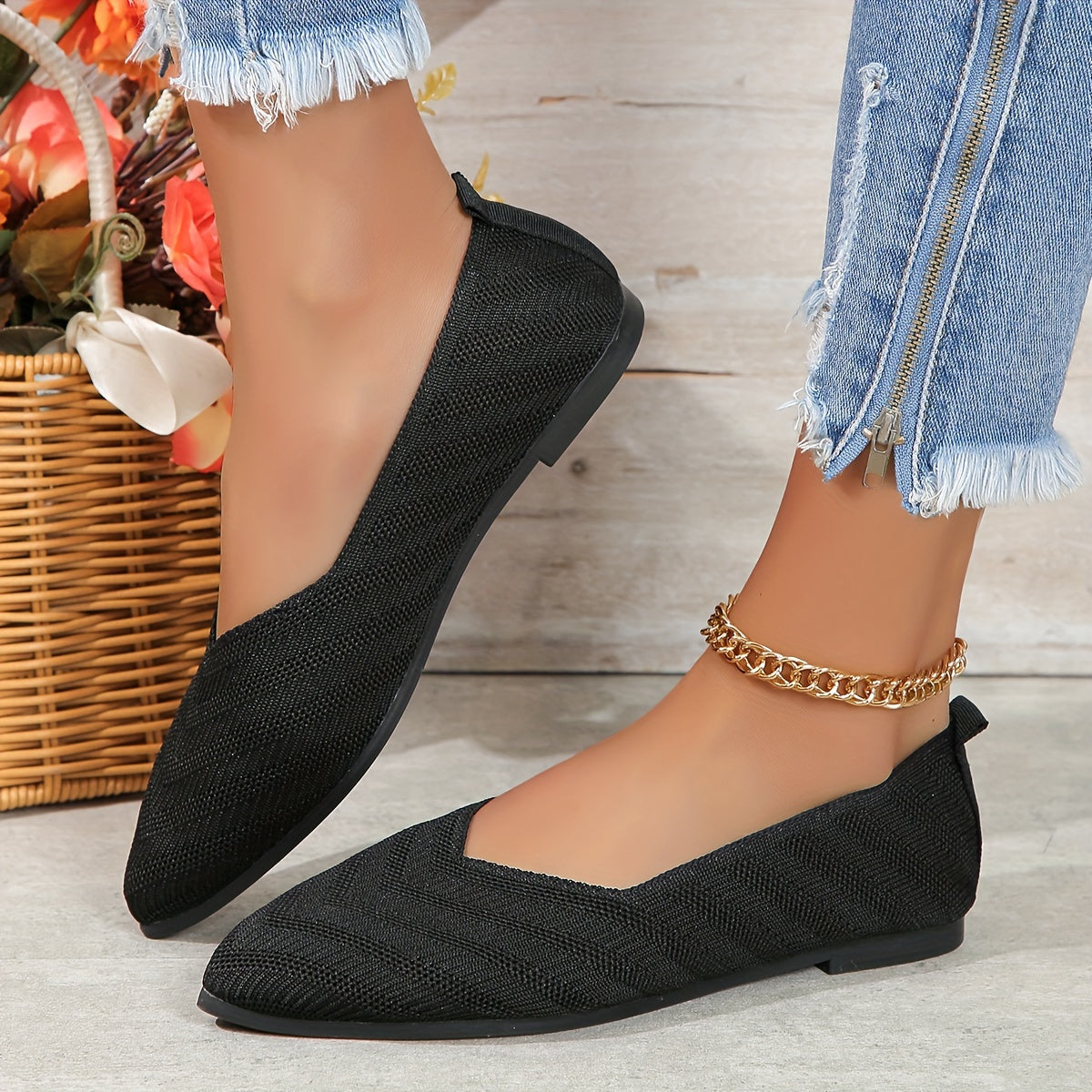 Women's Pointed Toe Flat Shoes Lightweight Comfortable Large Sizes
