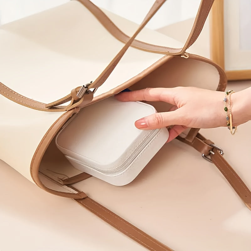 Leather Jewelry Organizer with Zipper Closure and Fabric-Lined Compartments