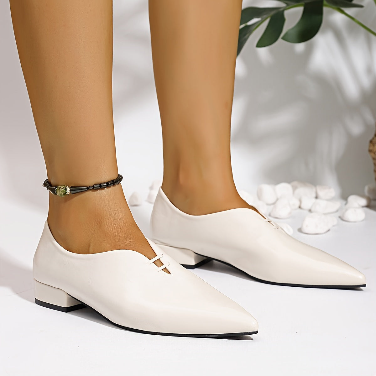 Women's White Oxford Flats with TPU Sole and Pointed Toe