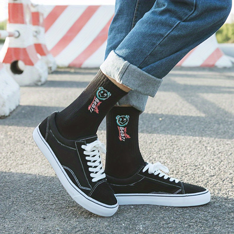 10 juft erkaklar uchun o'rta bo'yli paypoqlar - zamonaviy graffiti dizayni, kundalik kiyish va ochiq havoda faoliyatlar uchun mukammal. Polyester va spandeks aralashmasidan tayyorlangan.