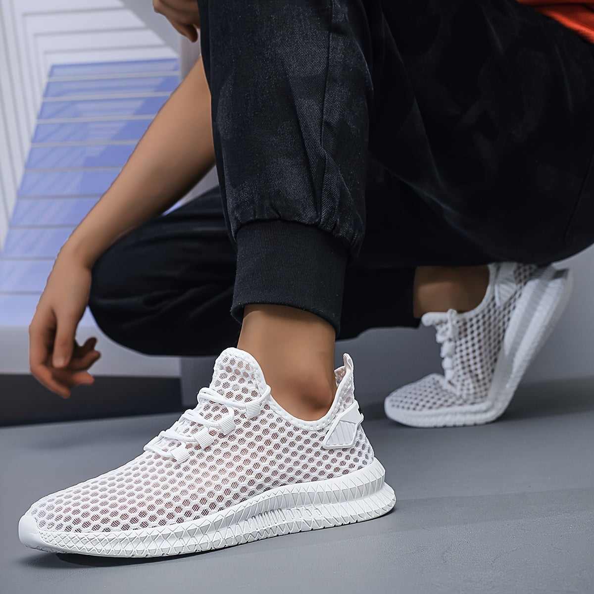 Men's Mesh Slip-On Running Shoes for Outdoor Workouts Lightweight Casual Sneakers